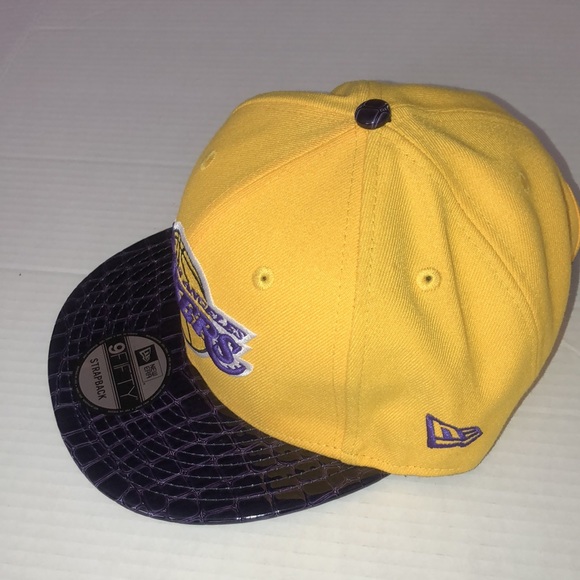 New Era Lakers SnapBack - Picture 4 of 7